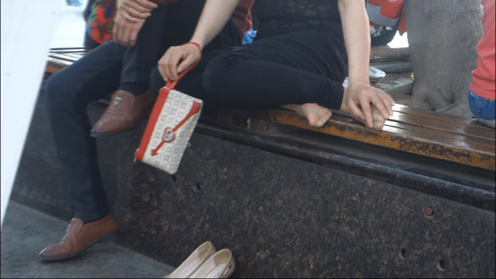 streetsnapnylon[00 01 07][20181204 233049 2]